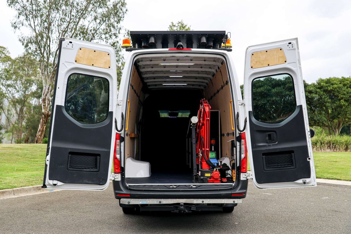 2018 Mercedes-Benz Sprinter 516CDI NCV3 Rear Wheel Drive LWB image 14