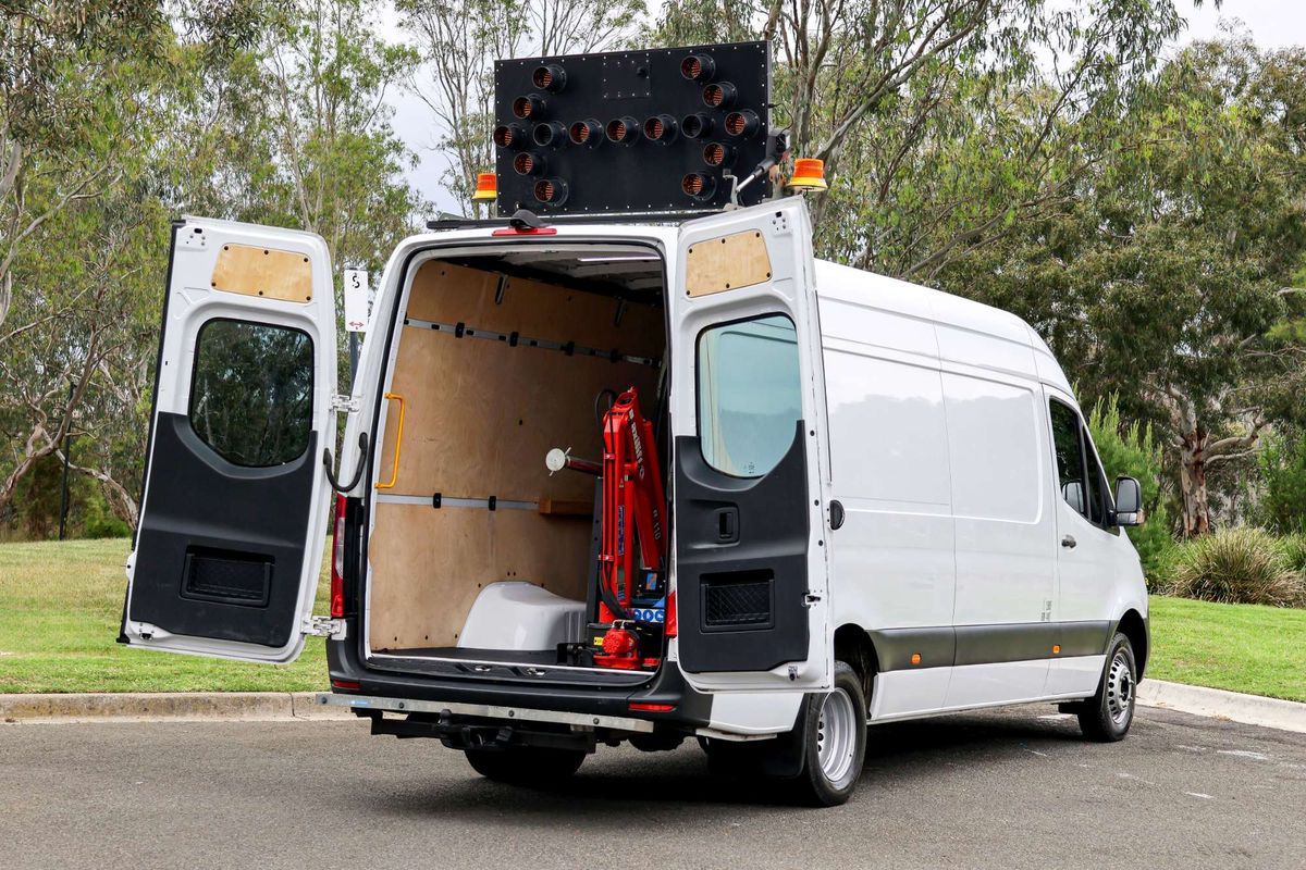 2018 Mercedes-Benz Sprinter 516CDI NCV3 Rear Wheel Drive LWB image 15