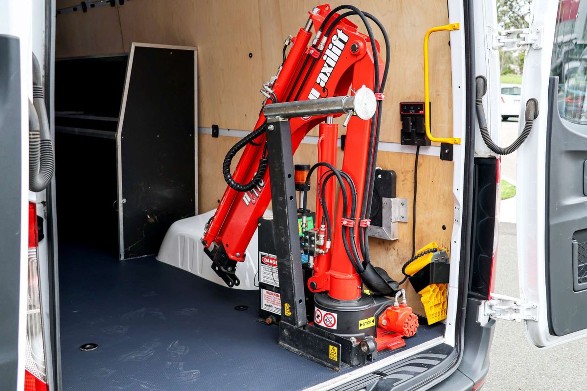 2018 Mercedes-Benz Sprinter 516CDI NCV3 Rear Wheel Drive LWB image 17
