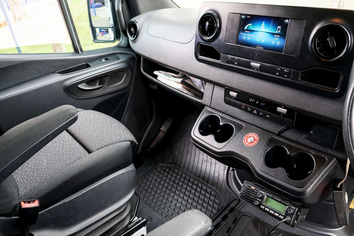 2018 Mercedes-Benz Sprinter 516CDI NCV3 Rear Wheel Drive LWB image 23