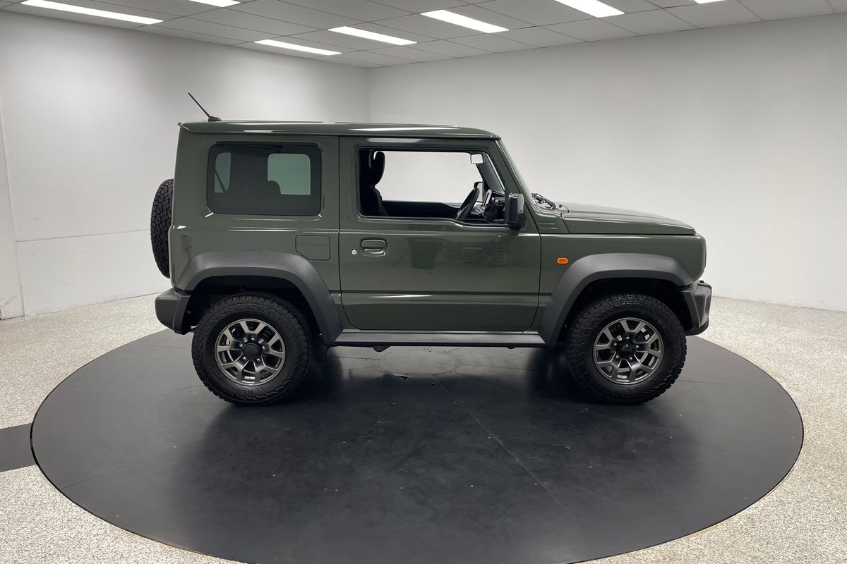 2022 Suzuki Jimny GLX GJ