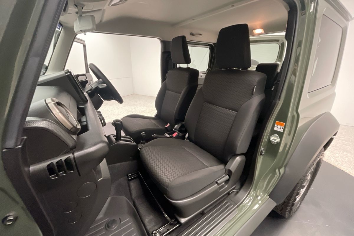 2022 Suzuki Jimny GLX GJ