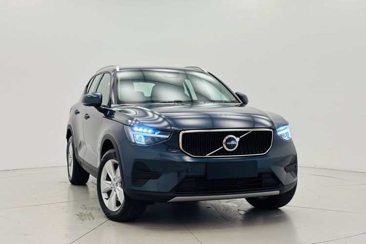 2026 Volvo XC40 Plus B4