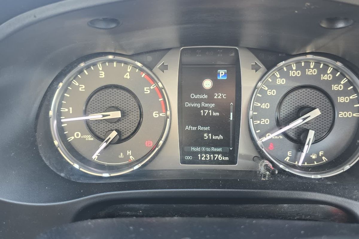 2022 Toyota Hilux SR GUN126R