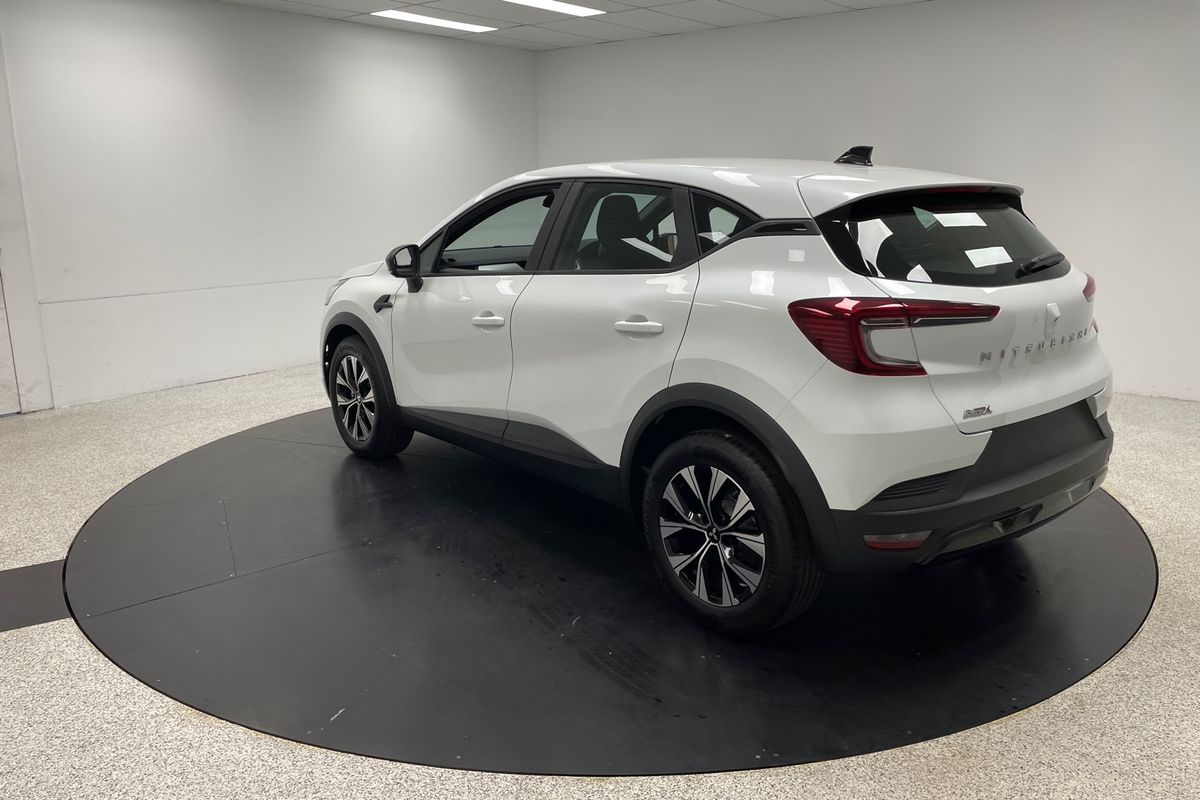 2025 Mitsubishi ASX LS XE