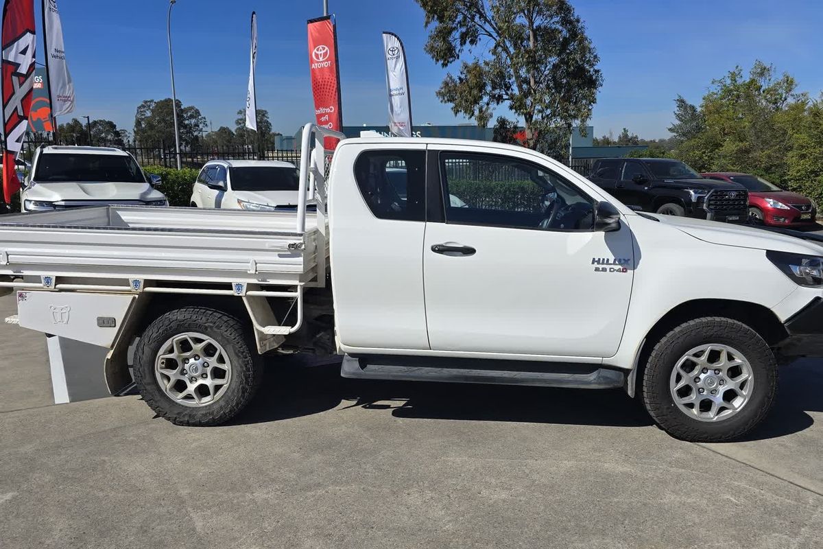 2022 Toyota Hilux SR GUN126R
