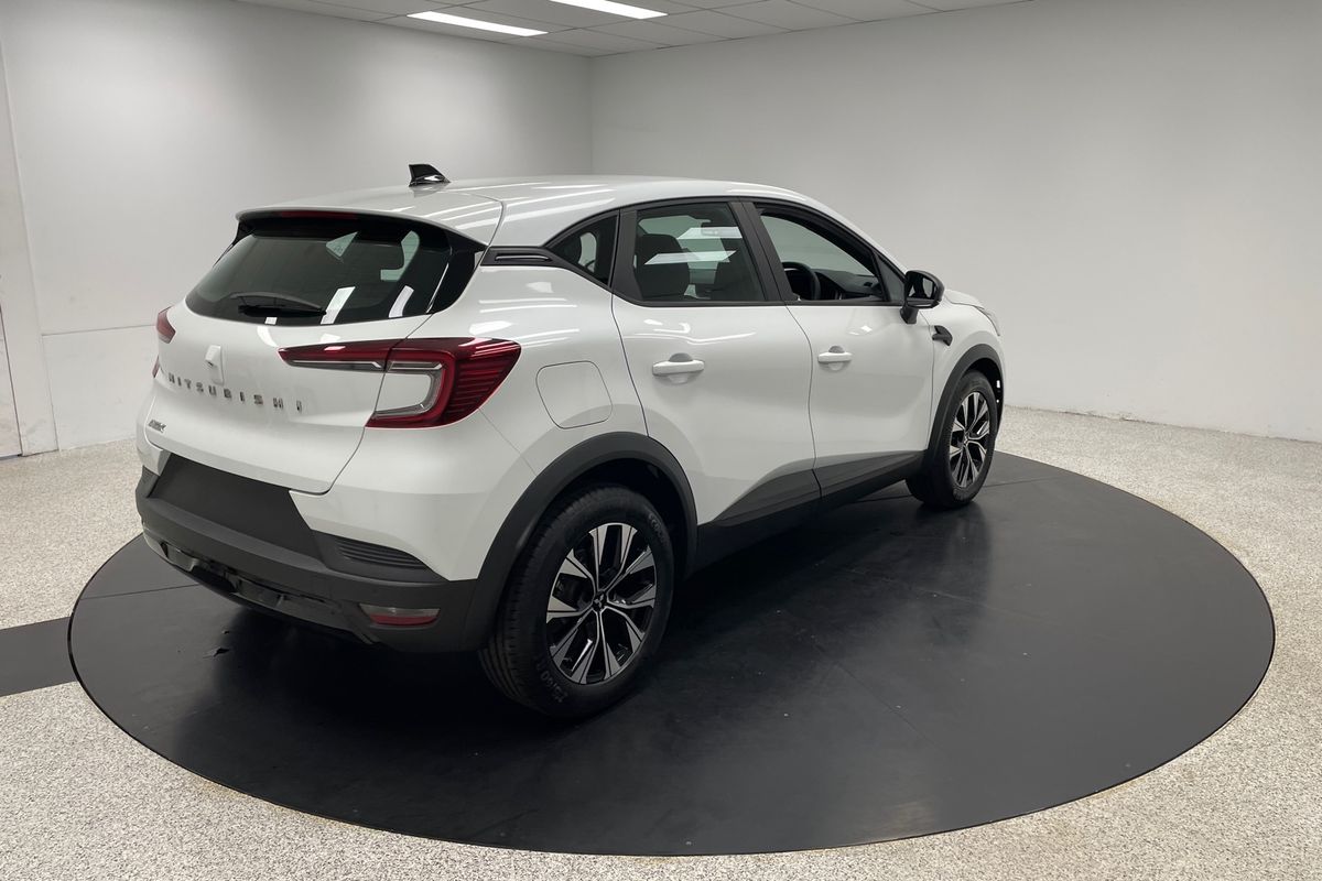 2025 Mitsubishi ASX LS XE