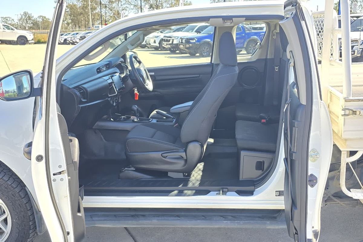 2022 Toyota Hilux SR GUN126R