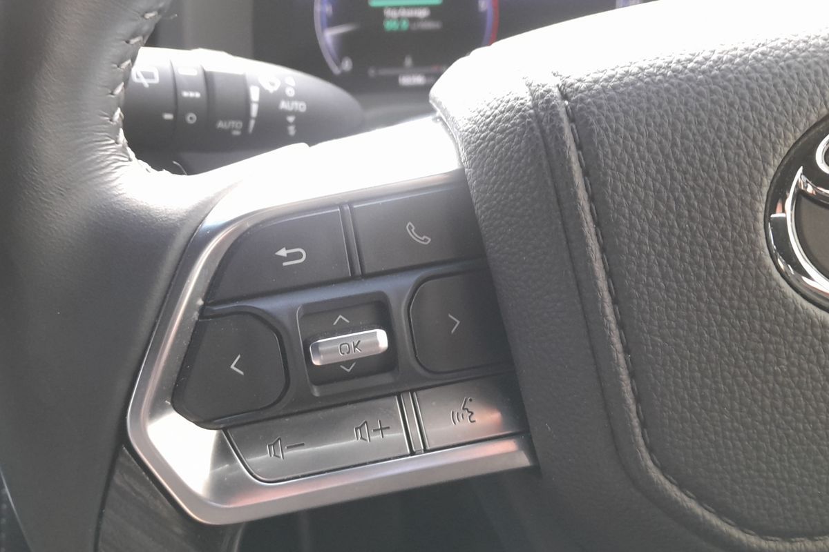 2025 Toyota Landcruiser GR Sport FJA300R