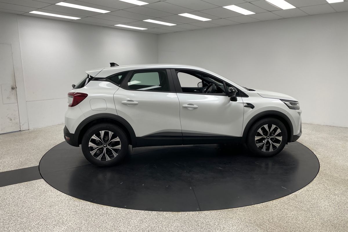 2025 Mitsubishi ASX LS XE