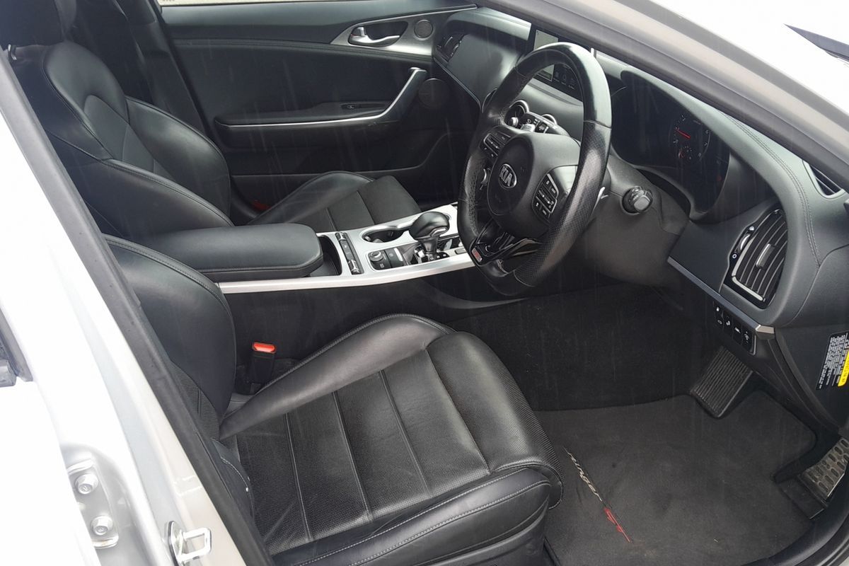 2018 Kia Stinger GT (BLK LTH W MICHELIN TYR) CK MY19