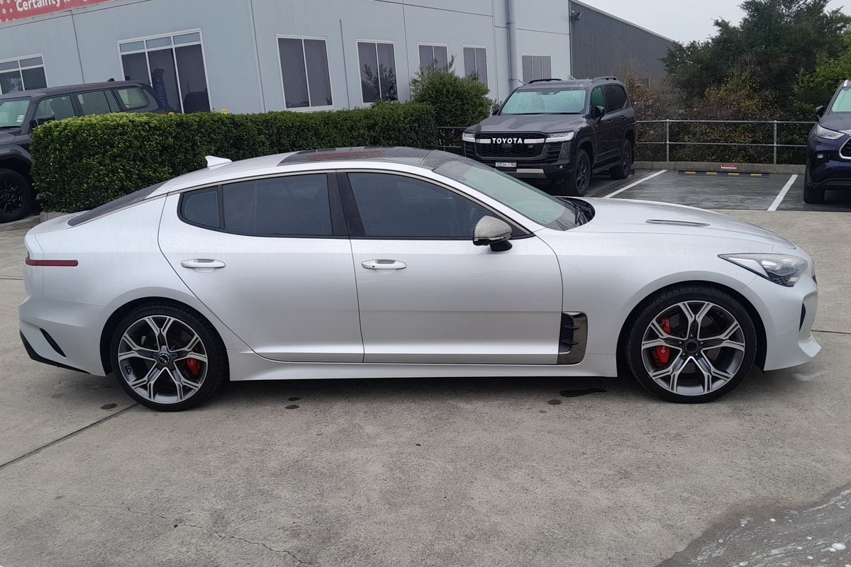 2018 Kia Stinger GT (BLK LTH W MICHELIN TYR) CK MY19