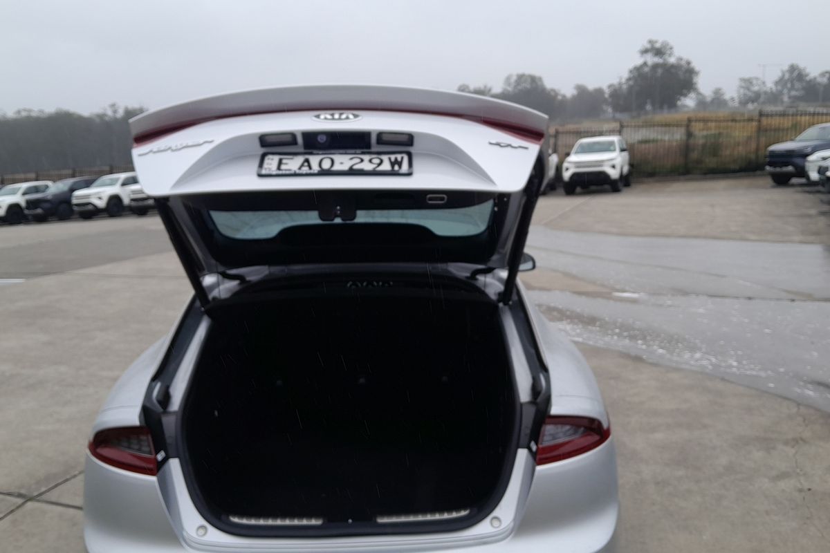 2018 Kia Stinger GT (BLK LTH W MICHELIN TYR) CK MY19