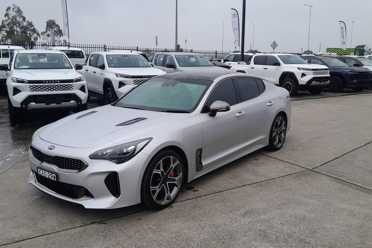 2018 Kia Stinger GT (BLK LTH W MICHELIN TYR) CK MY19