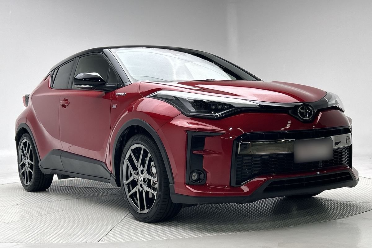 2022 Toyota C-HR GR Sport ZYX10R