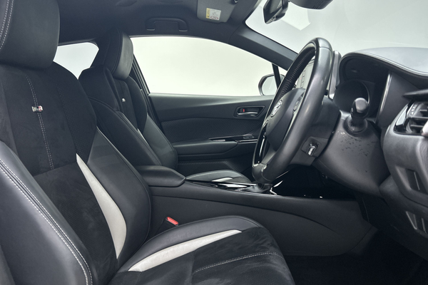 2022 Toyota C-HR GR Sport ZYX10R thumb-12