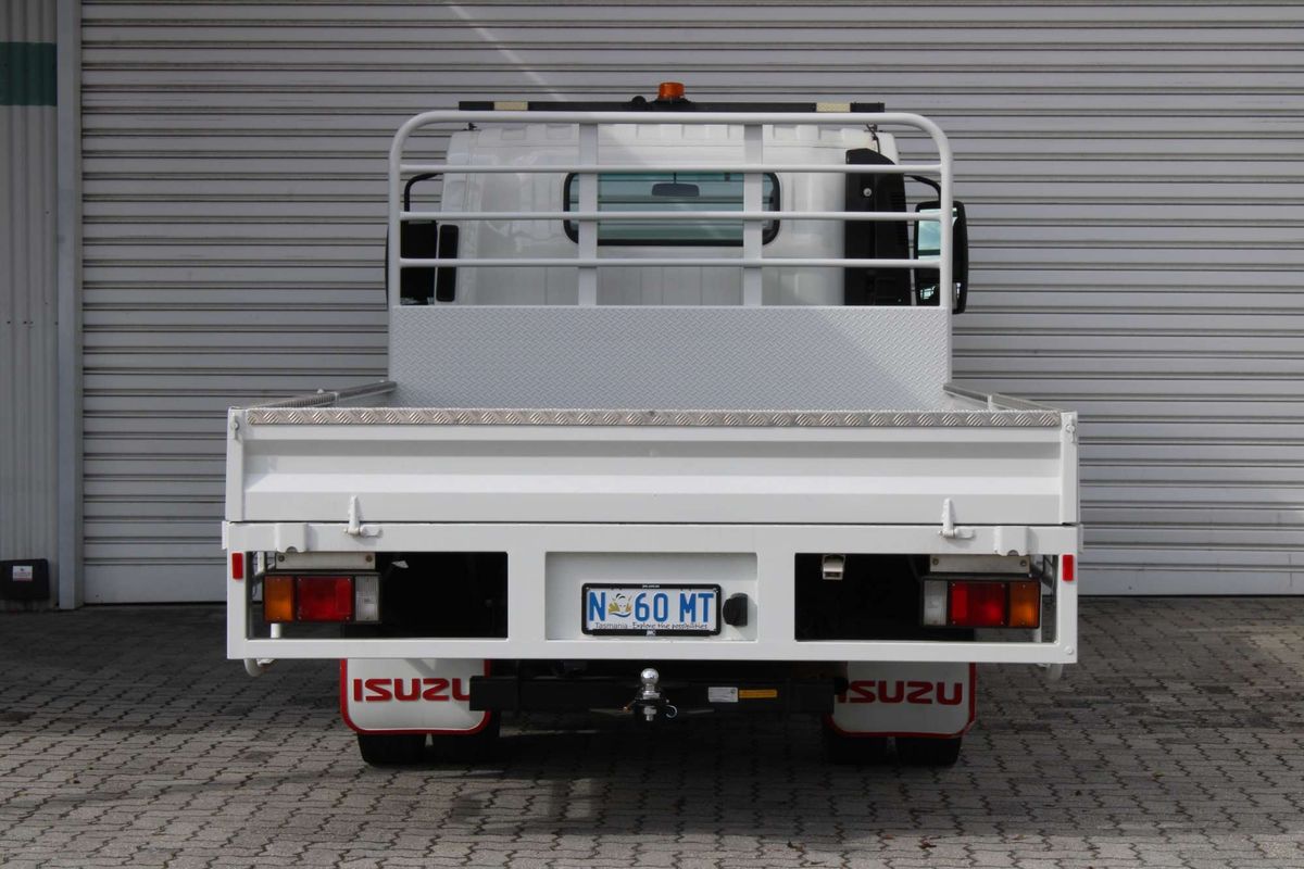 2022 Isuzu N Series NNR 45-150 4x2 MWB