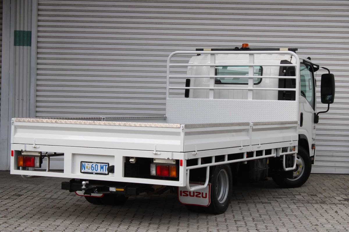 2022 Isuzu N Series NNR 45-150 4x2 MWB