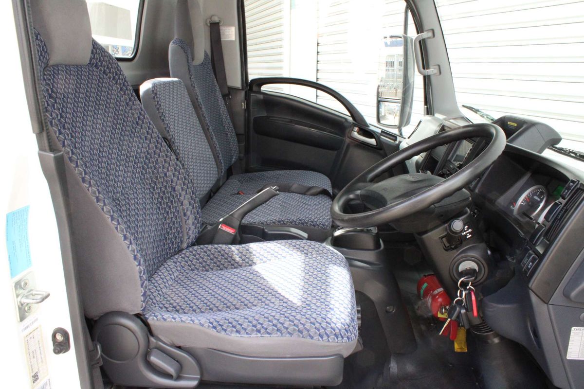 2022 Isuzu N Series NNR 45-150 4x2 MWB