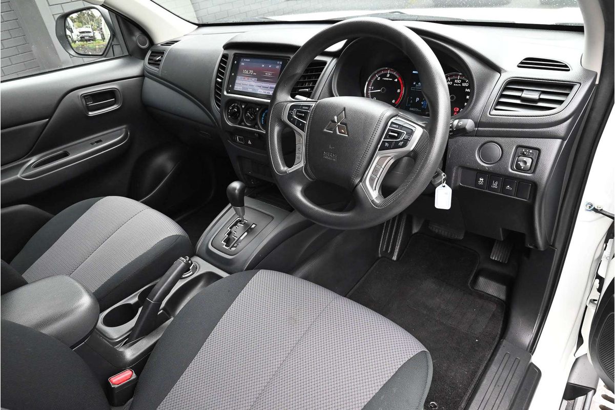 2024 Mitsubishi Triton GLX MR 4X4