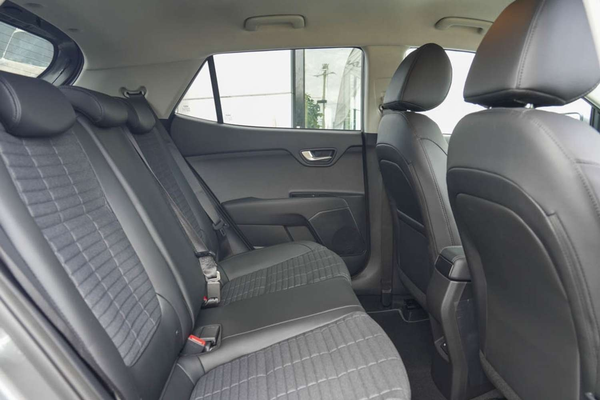 2026 Kia Stonic Sport YB PE2 thumb-8
