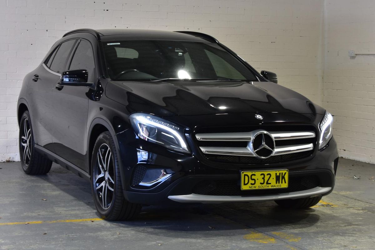2017 Mercedes-Benz GLA-Class GLA180 X156