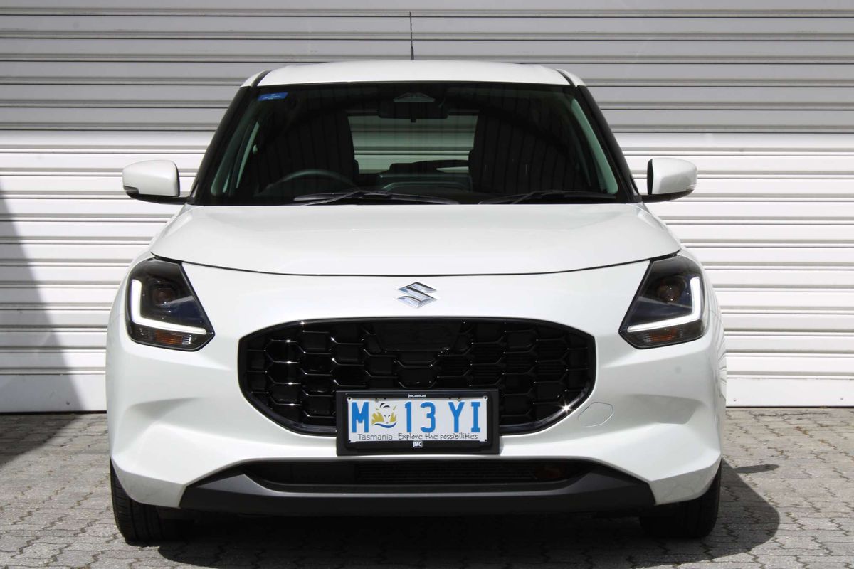 2025 Suzuki Swift Hybrid GLX UZ