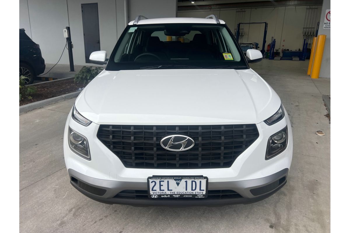 2025 Hyundai Venue QX.V5 image 2