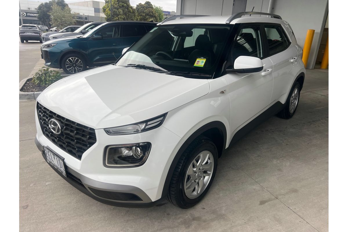 2025 Hyundai Venue QX.V5 image 3