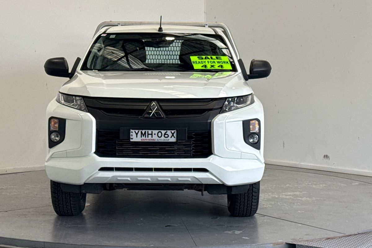 2022 Mitsubishi Triton GLX MR
