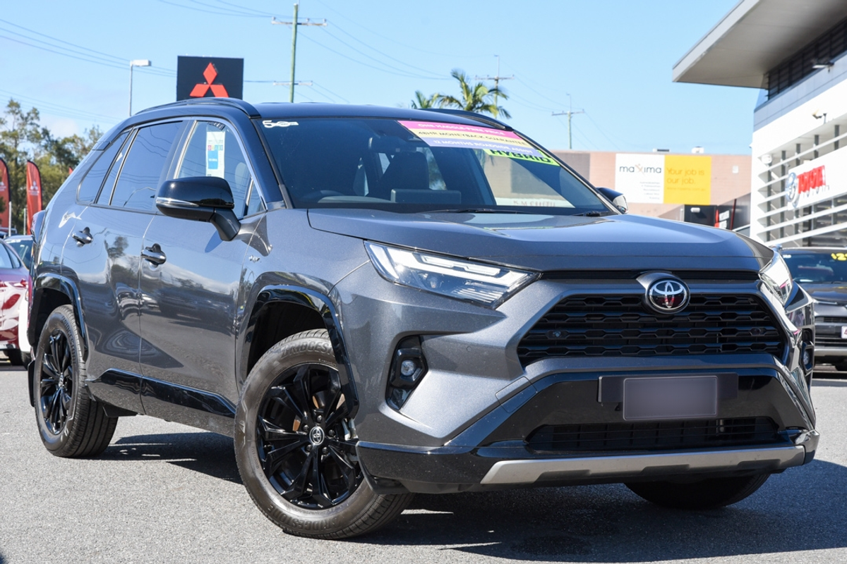 2025 Toyota RAV4 XSE AXAH52R