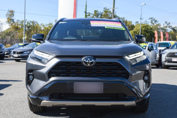 2025 Toyota RAV4 XSE AXAH52R thumb-2