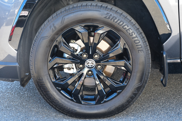 2025 Toyota RAV4 XSE AXAH52R thumb-3