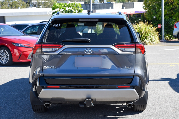 2025 Toyota RAV4 XSE AXAH52R thumb-6