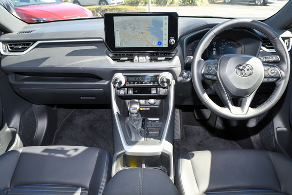 2025 Toyota RAV4 XSE AXAH52R thumb-16