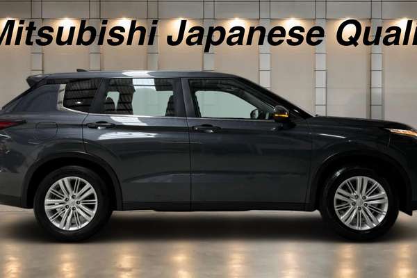 2024 Mitsubishi Outlander ES ZM