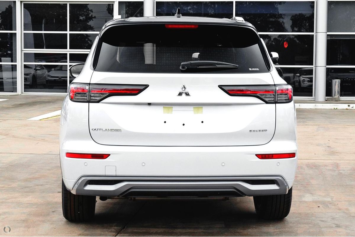 2025 Mitsubishi Outlander Exceed Tourer ZM