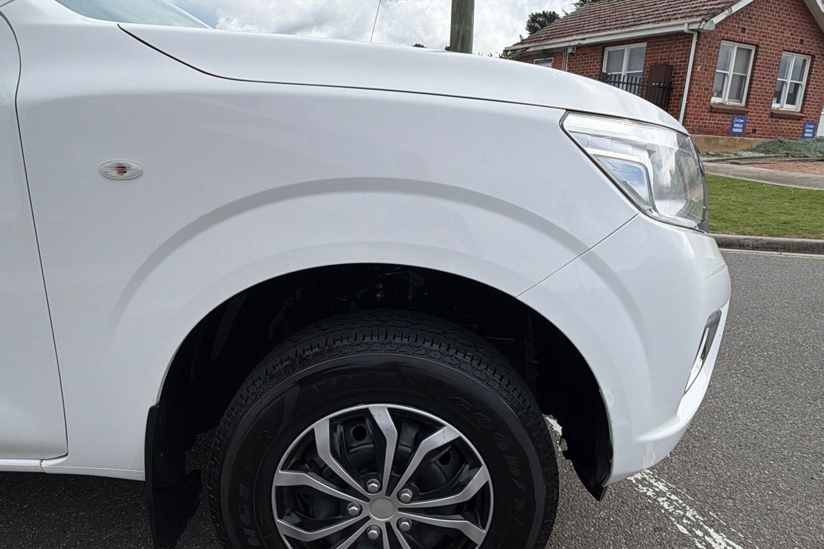 2017 Nissan Navara RX D23 Series 2 Rear Wheel Drive