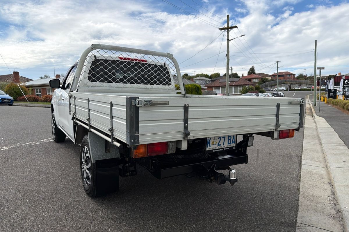 2017 Nissan Navara RX D23 Series 2 Rear Wheel Drive