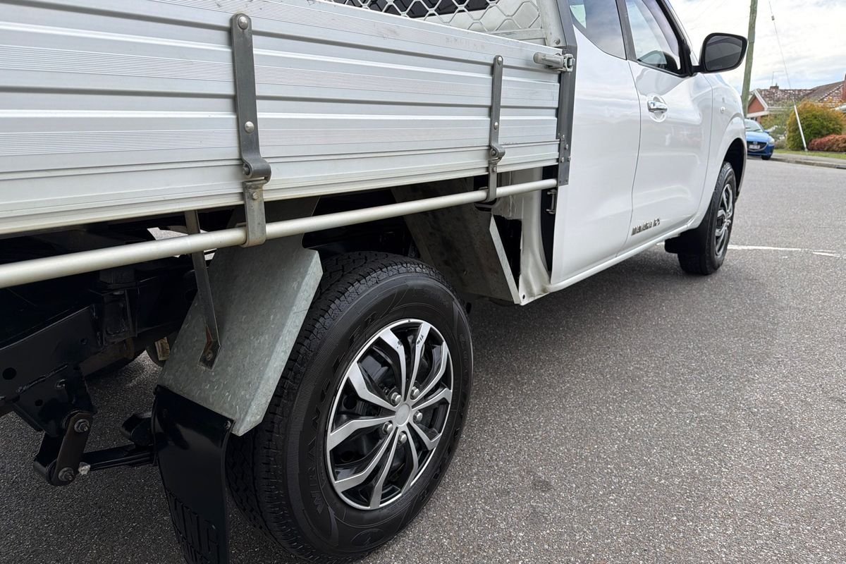 2017 Nissan Navara RX D23 Series 2 Rear Wheel Drive