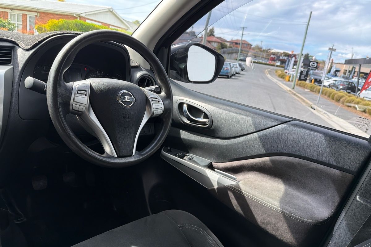 2017 Nissan Navara RX D23 Series 2 Rear Wheel Drive