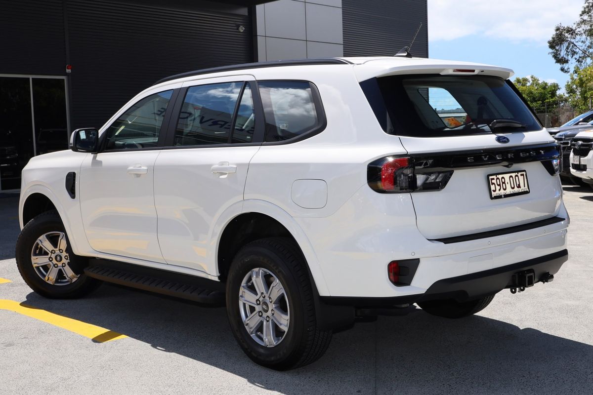 2025 Ford Everest Ambiente 2.0L
