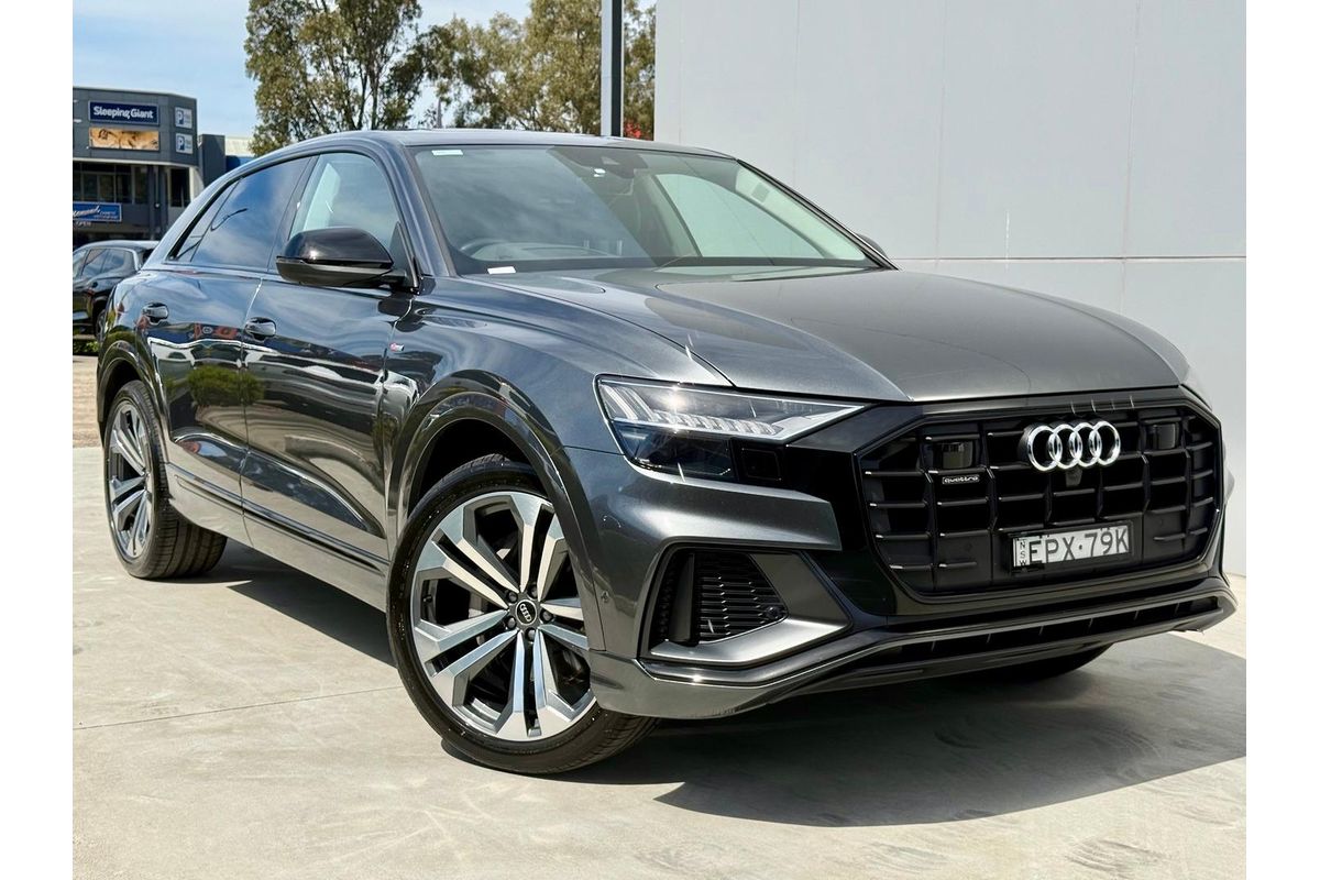 2021 Audi Q8 55 TFSI S line F1