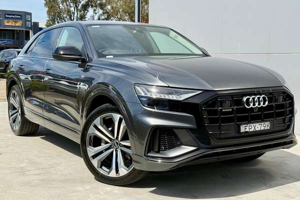 2021 Audi Q8 55 TFSI S line F1