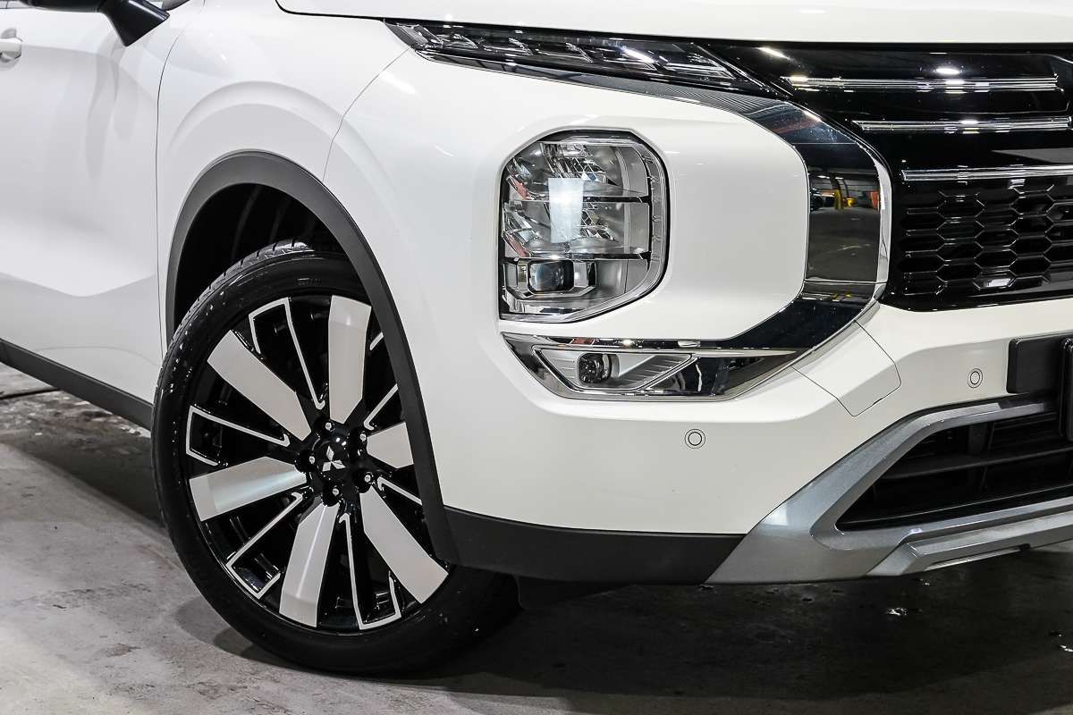 2025 Mitsubishi Outlander Aspire ZM