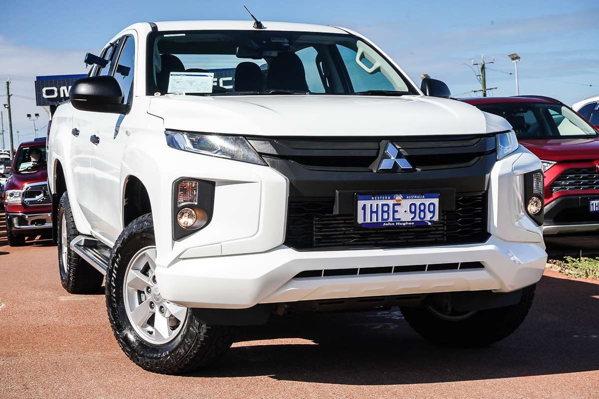 2019 Mitsubishi Triton GLX+ MR 4X4