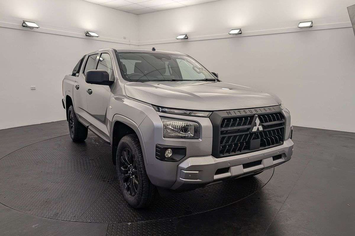 2025 Mitsubishi Triton GLX-R MV 4X4