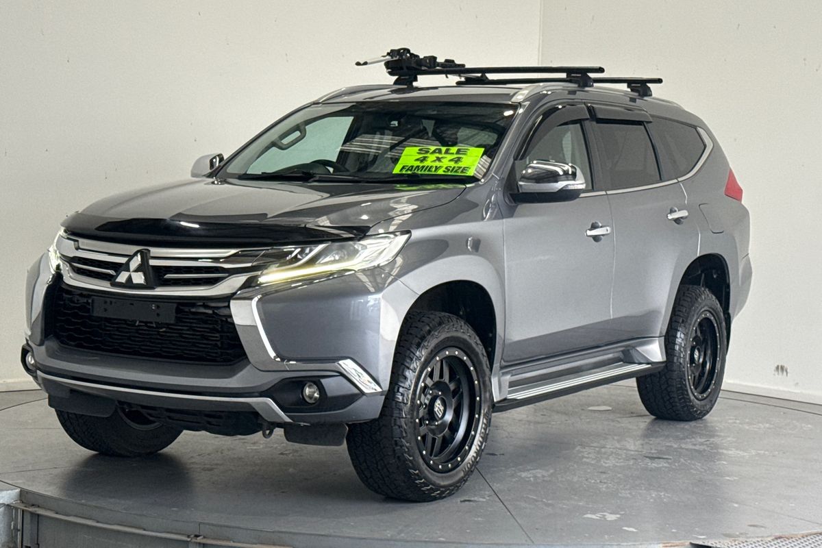 2017 Mitsubishi Pajero Sport GLS (4x4) 7 SEAT MY16