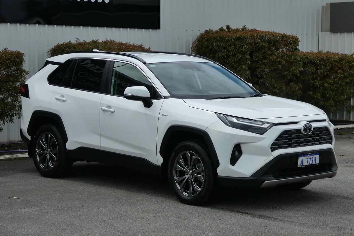 2025 Toyota RAV4 GXL AXAH52R