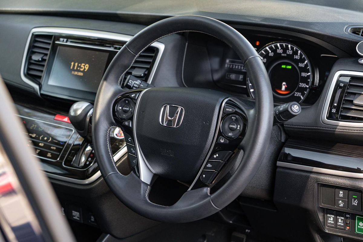 2018 Honda Odyssey VTi-L 5th Gen